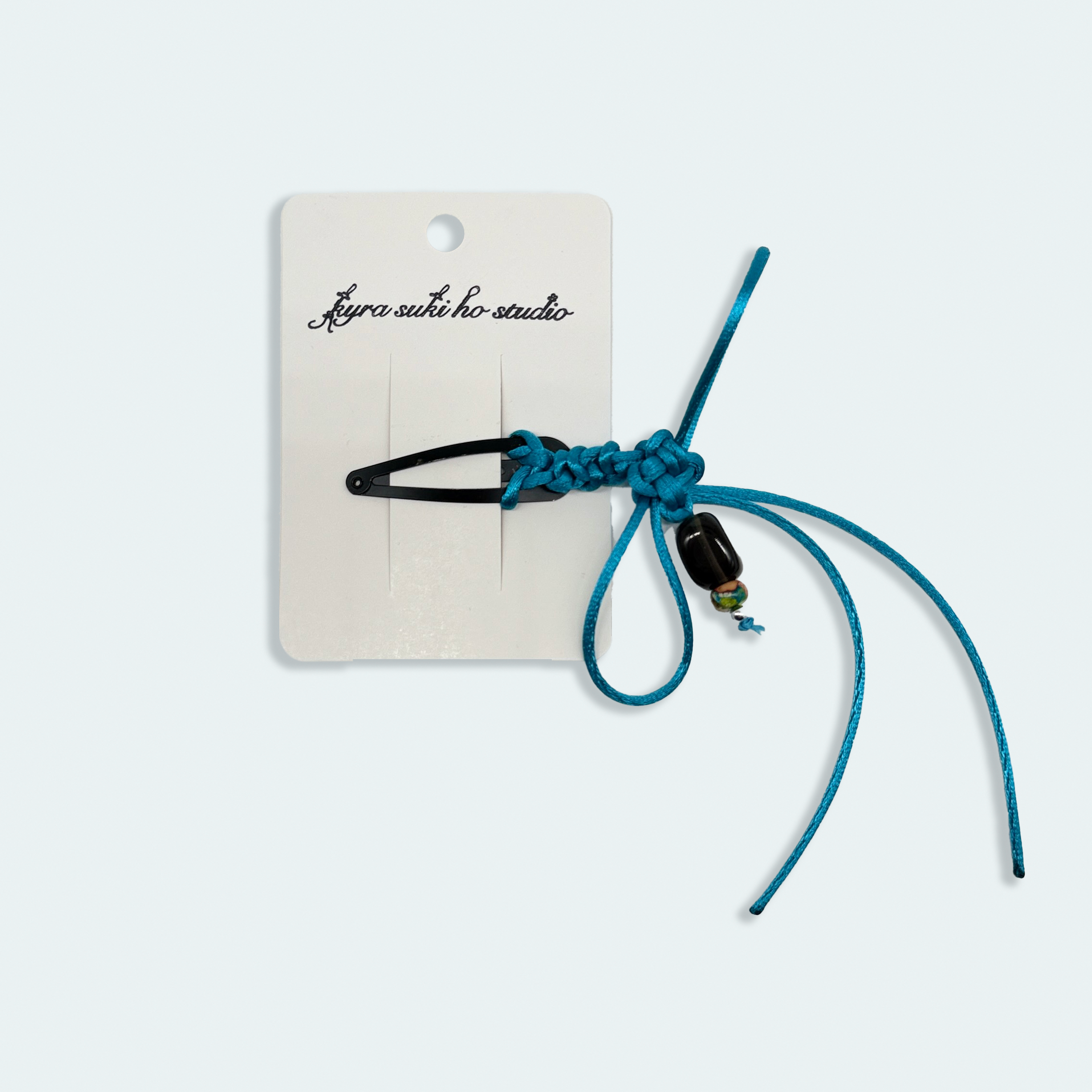 'prosperous pin' blue